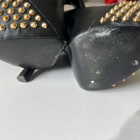 Gold spike stilettos - Picture 4 of 4
